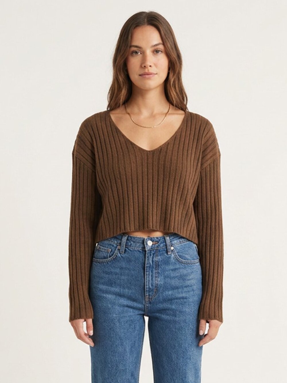 Abound cropped V neck knit sweater